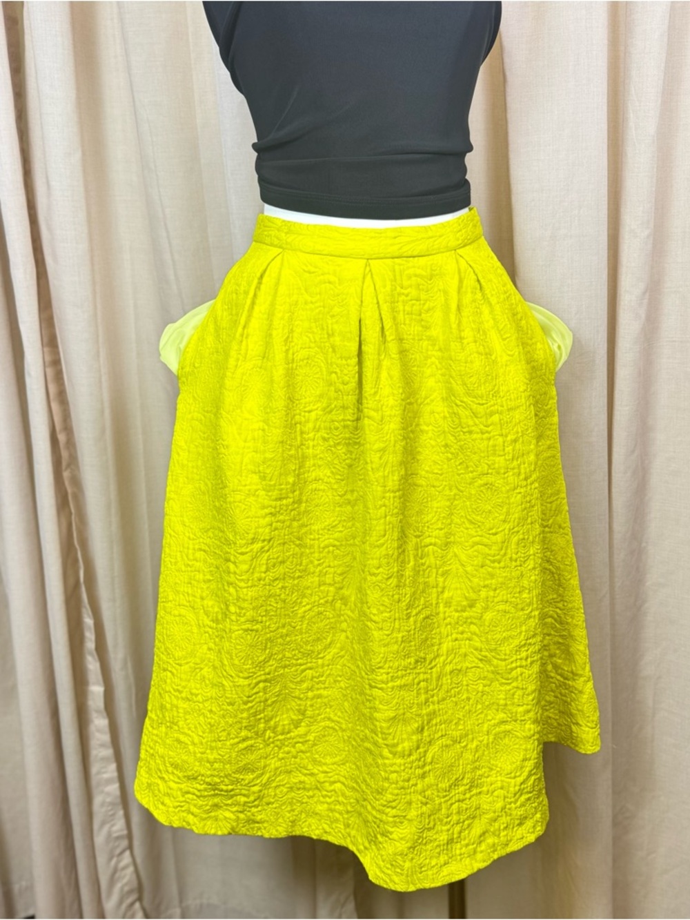 Topshop Textured A-Line Midi Skirt Yellow retro quilted pockets pleated size 4